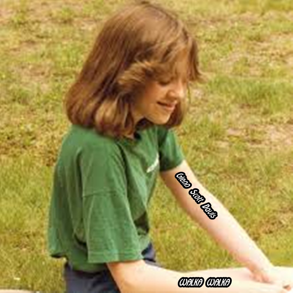 Glenn Scott Davis Wife